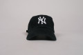 47 Brand New York Yankees Clean up black