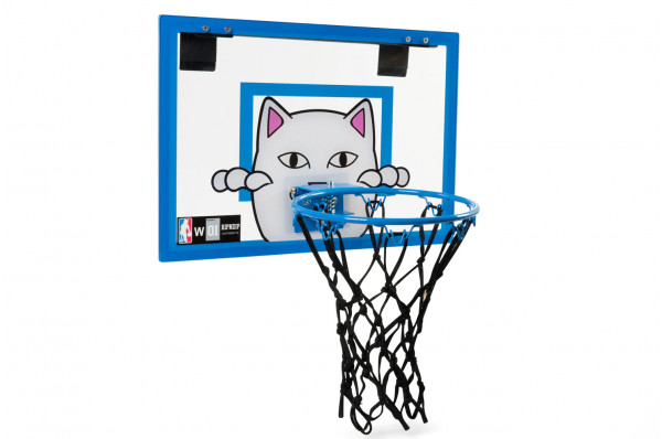Peeking Nermal Hanging Basketball Set